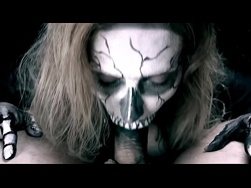 ❤️ Demon djevojka siše kurac svojim crnim ustima i guta spermu. ️ Tvrdi porno u pornografiji hr.hentaiteca.ru